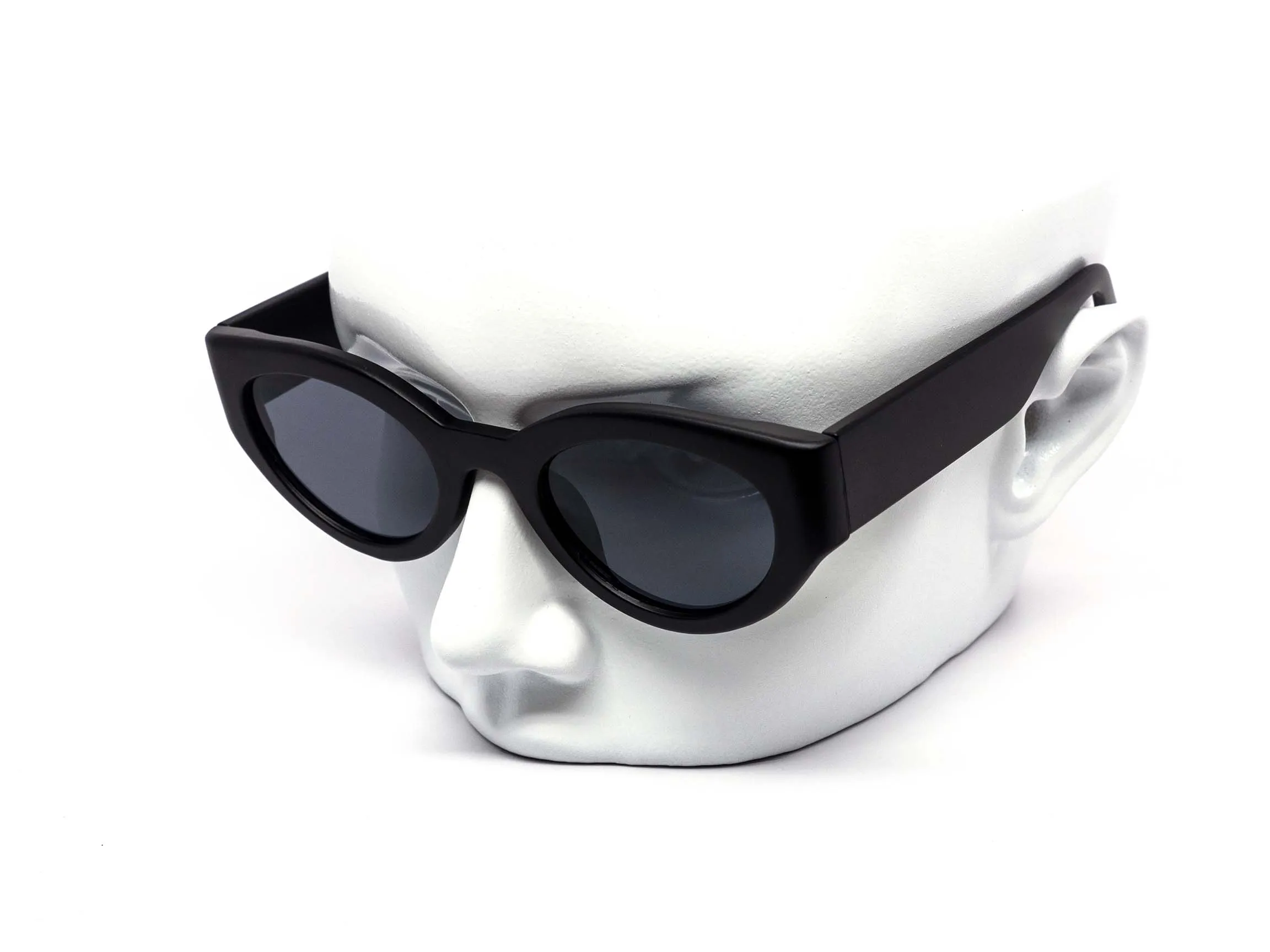 12 Pack: Chunky Tommy Round Minimalist Wholesale Sunglasses