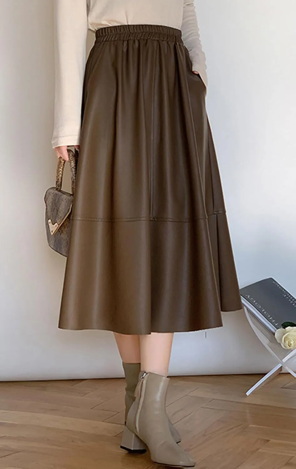 GGUHHU Womens Cute High Waist Faux Leather A-Line Pleated Midi Skater Skirts with Pockets