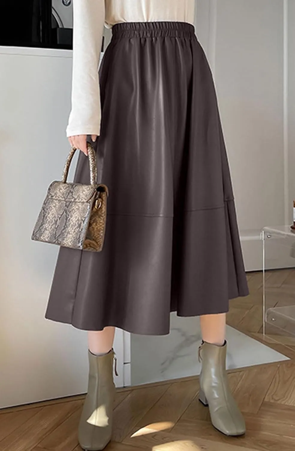 GGUHHU Womens Cute High Waist Faux Leather A-Line Pleated Midi Skater Skirts with Pockets