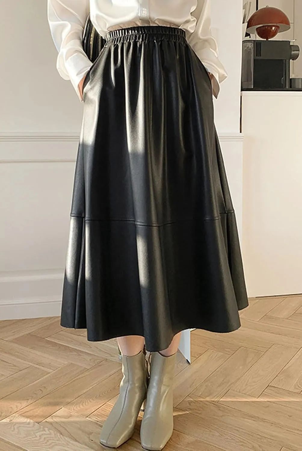 GGUHHU Womens Cute High Waist Faux Leather A-Line Pleated Midi Skater Skirts with Pockets