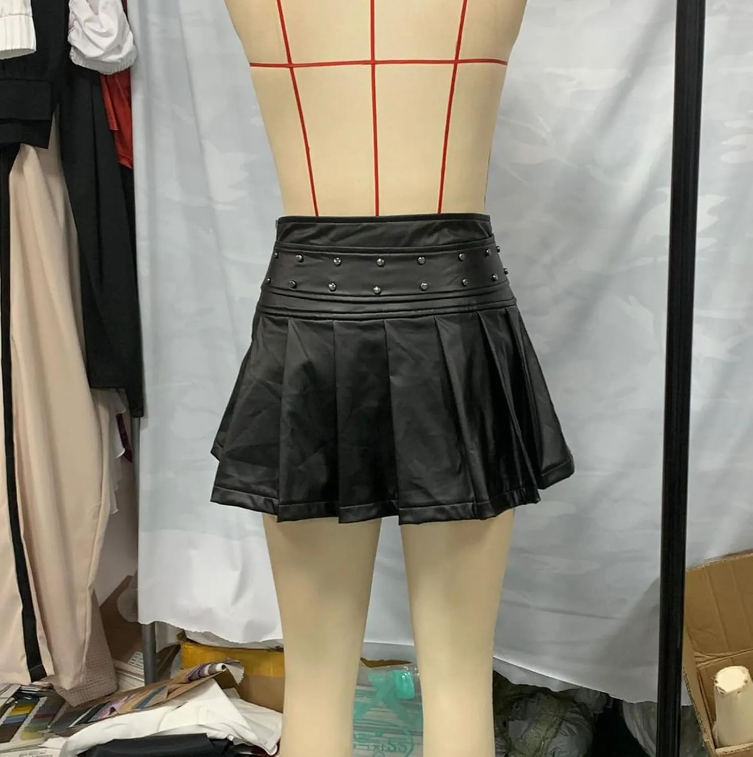 Women's PU Leather Y2K Skirts Low Waisted Buckle Belted Pleated Mini Skater Skirts